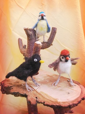 Vogel-Figuren aus Wolle